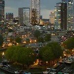 Long Term - Beautiful Center Free Parking Apartment *
