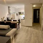 Apartment Long Term - Beautiful Center Free Parking