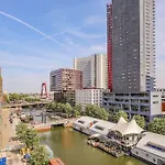 Long Term - Beautiful Center Free Parking *