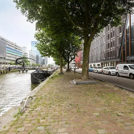 Long Term - Beautiful Center Free Parking *